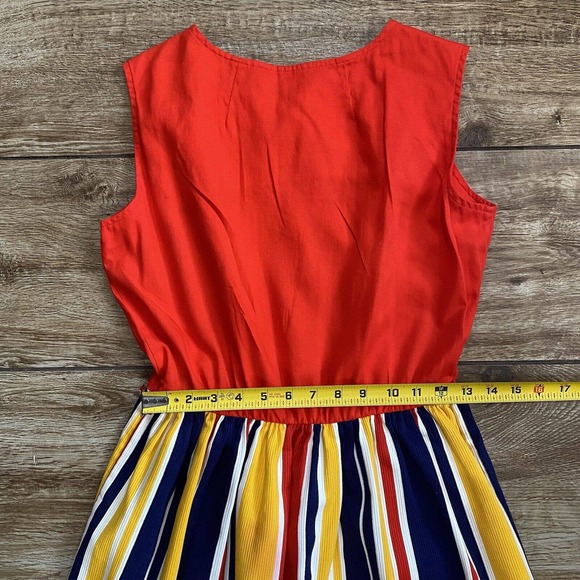 Vintage Mod Hippie Swirl Sleeveless Dress - Picture 5 of 11